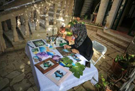 Panet عندما يصبح ورق العنب لوحات فنيه لين الحاج من غزة موهبة