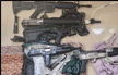 ضبط العديد من الأسلحة في شقة سكنية في اللد