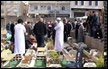 المئات يشاركون في جنازة رئيس بلدية الطيبة الأسبق عصام مصاروة 