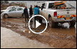 أصحاب أراض في سهل الطيبة يغلقون الشارع احتجاجا : ‘ مياه الامطار حاصرت مزارعنا‘