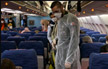 وزارة الصحة تدرس إلغاء إلزامية ارتداء الكمامة على متن الطائرات