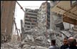 5 قتلى وعشرات المصابين إثر انهيار مبنى في إيران