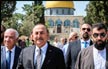 لأول مرة منذ 15 عاما : وزير الخارجية التركي يزور المسجد الأقصى المبارك