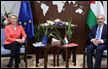 رئيس الوزراء الفلسطيني يستقبل رئيسة المفوضية الأوروبية