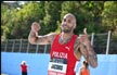البطل الأولمبي جاكوبس يفوز بسباق 100 متر في إيطاليا